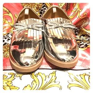 Kids loafers size 13 never worn before.